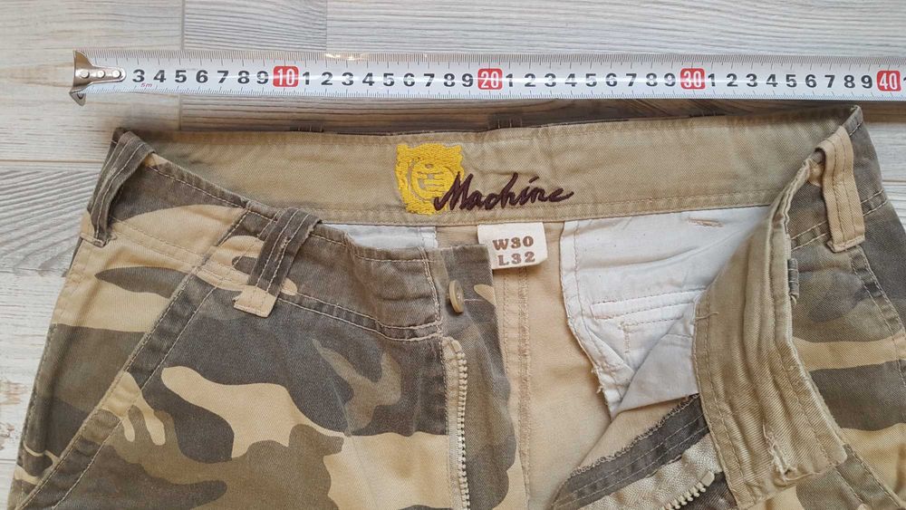 Kамуфлажен карго панталон