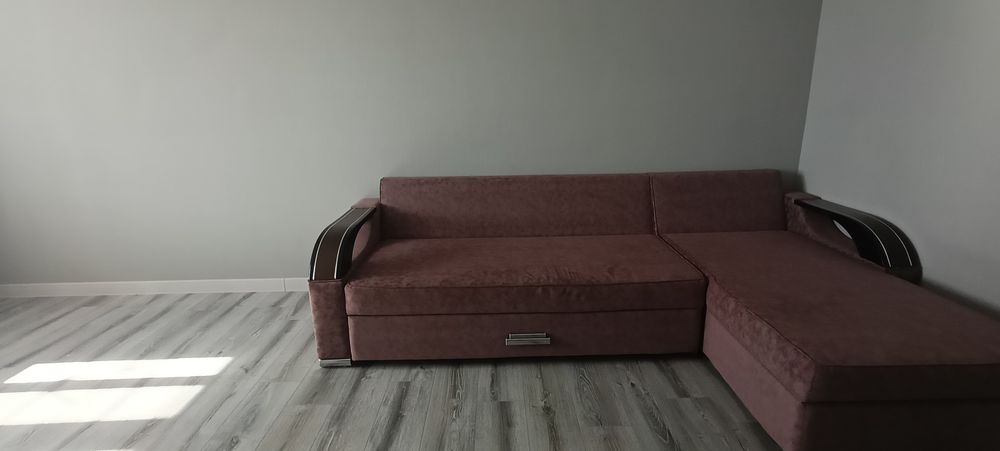 Продам диван срочно