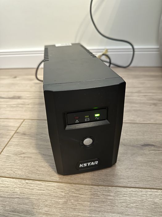 Sursa UPS 800w 220v , 2 iesiri priza+data