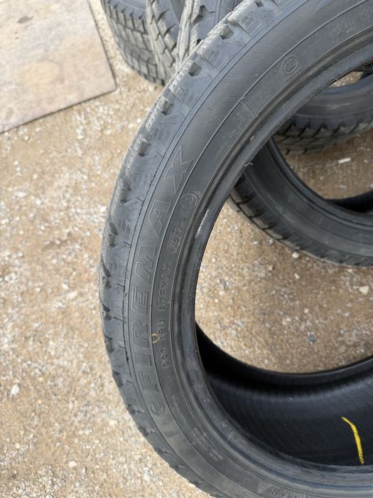 Продам шины 245/45R20