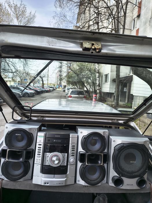 Уредба Sony с две колони и  буфер