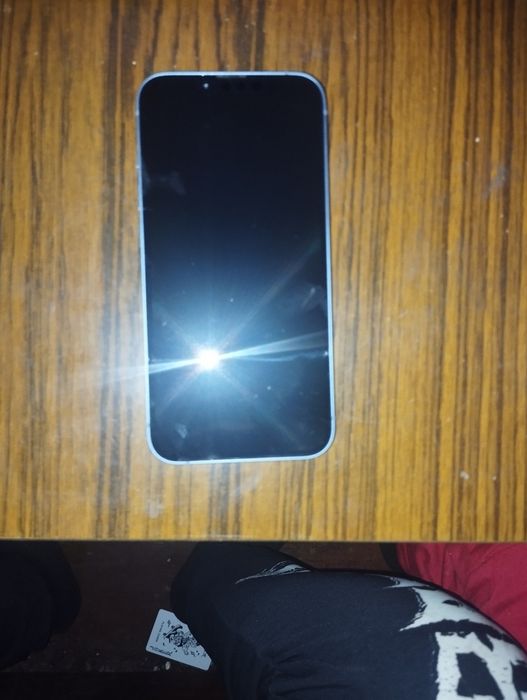 Продавам iPhone 14