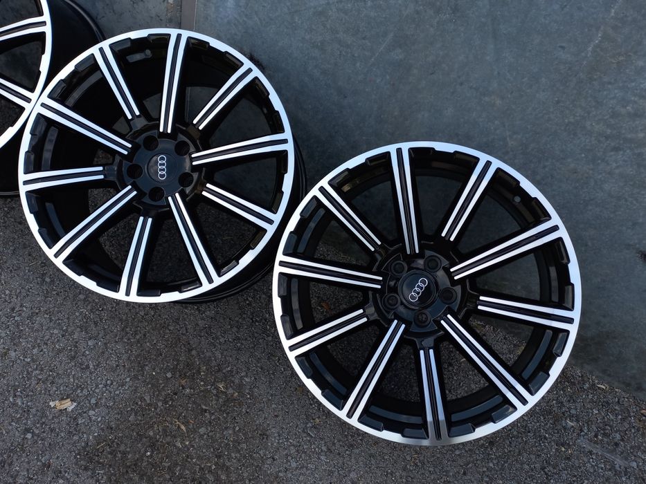 20.Audi S.LINE Q7 Q5 Q3 A8 A7 A6 A5 A4 BLACK POLISH 9ж ет33 Чисто Нови