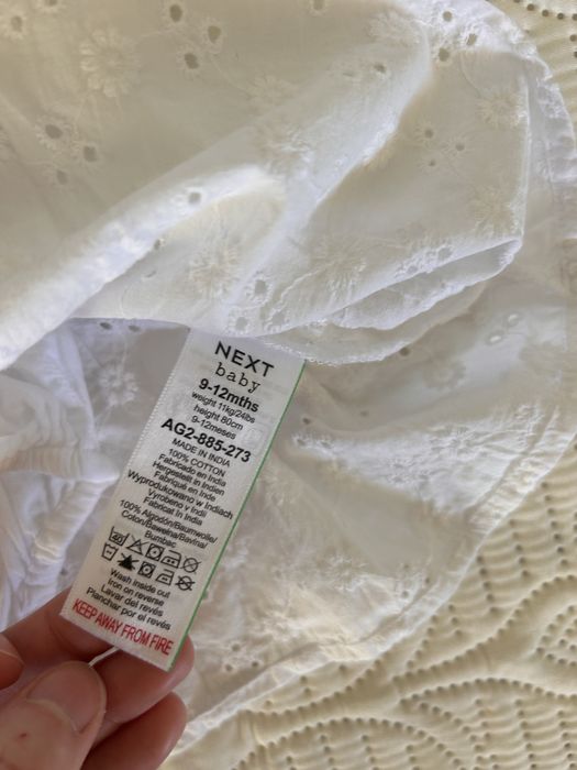 Rochita cu body  superba broderie Next 9-12 luni