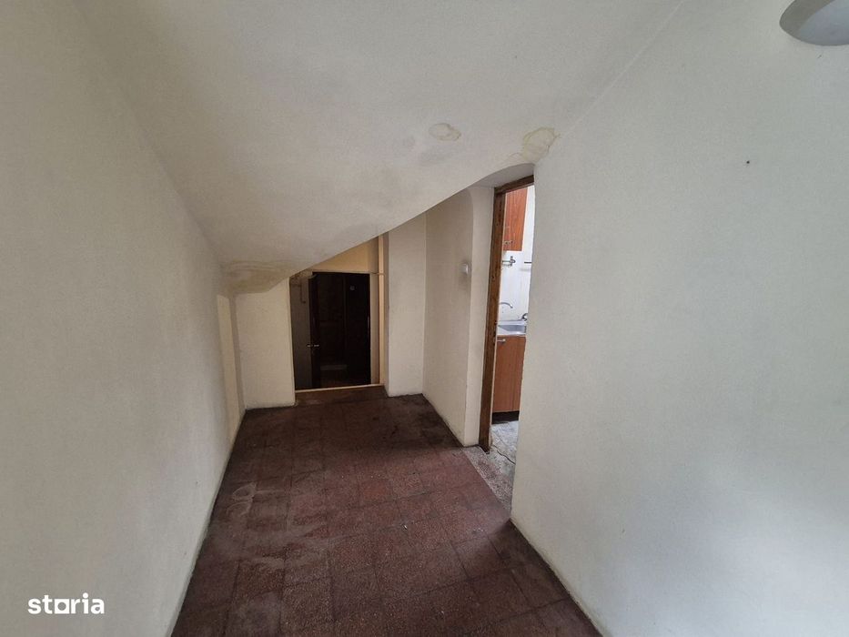 Mansarda 174,85 mp - Universitate - comision 0%