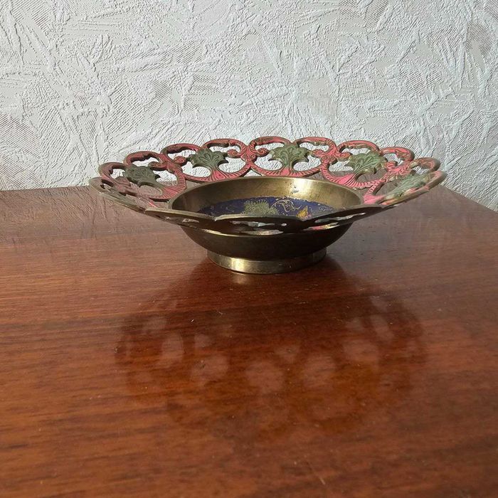 Латунная вазочка. Индия.