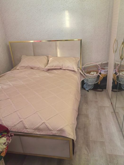 Спальный гарнитур в отличном состоянии