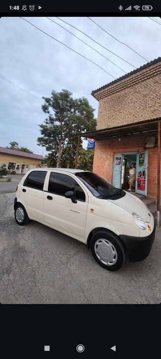 Сотилади мошина чёткий тел клила