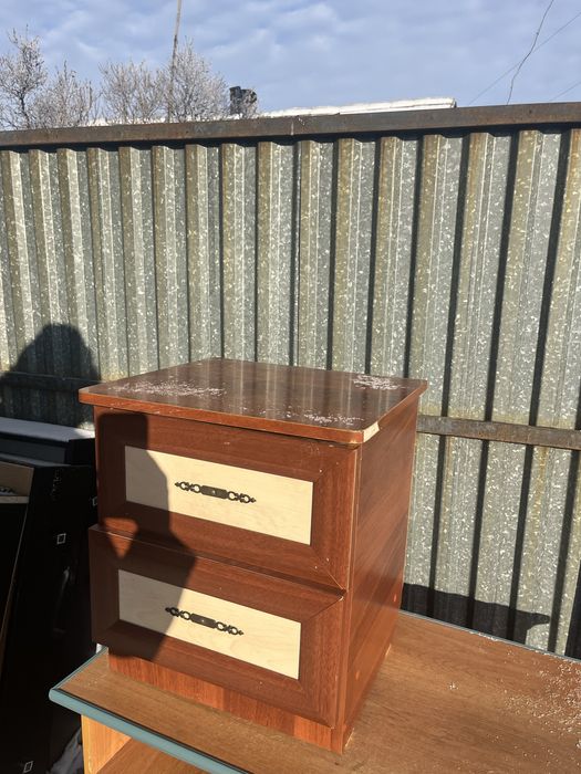 Продаю тумбочки 2 штука