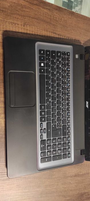 ОФЕРТА! Acer Aspire E1-731, 17.3",8GB RAM, 4x2.30GHz, SSD