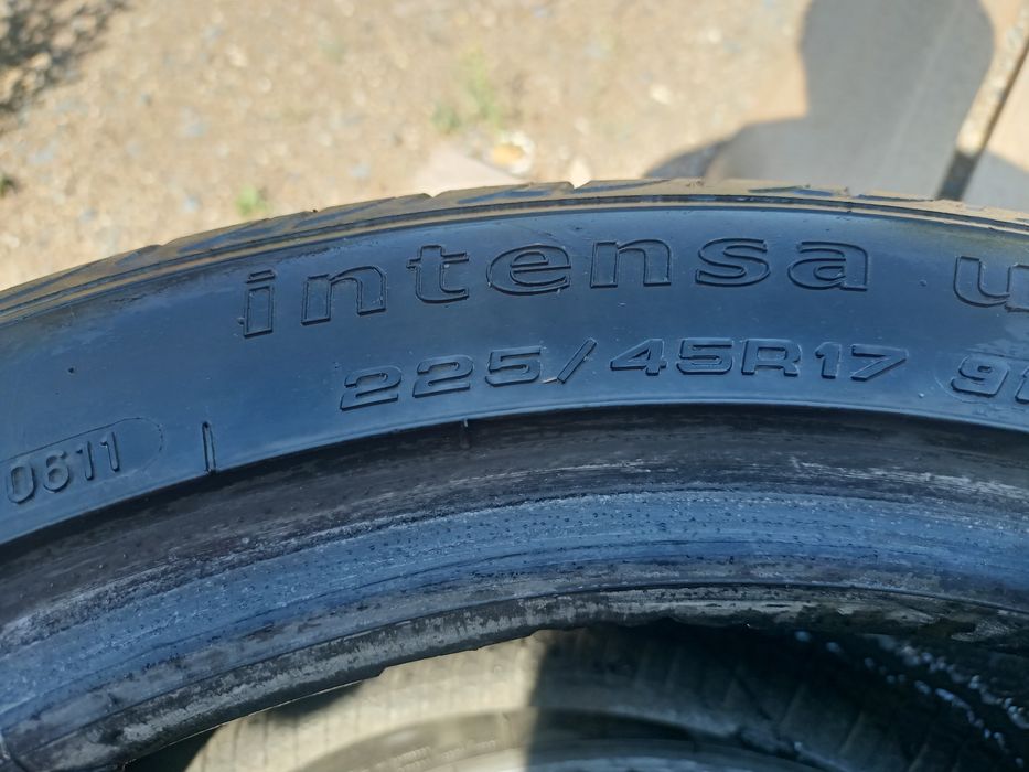 Авторезина 225/45 R 17