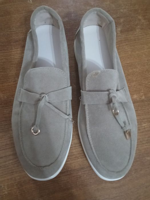 Продам женскую обувь