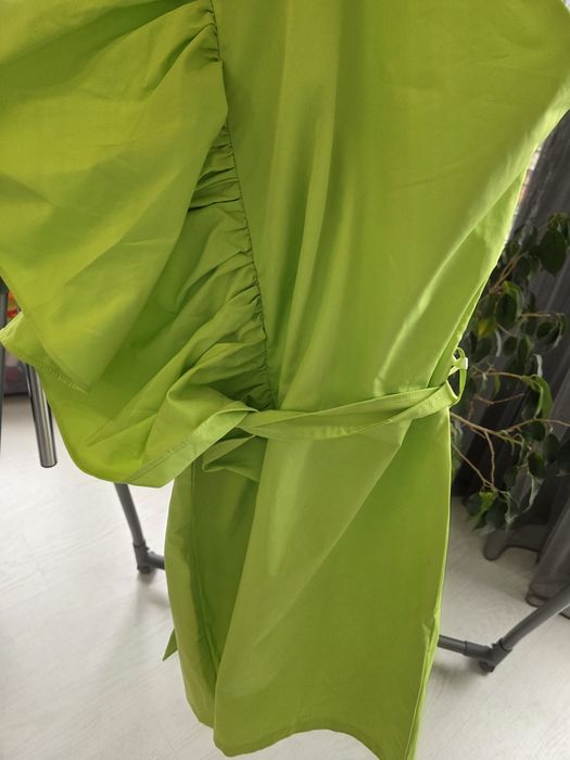 Уникална зелена рокля