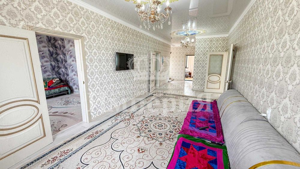 Отдельный дом · 9 комнат  ,Айгерим Д.