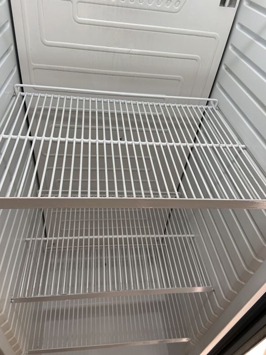 Хладилна витрина