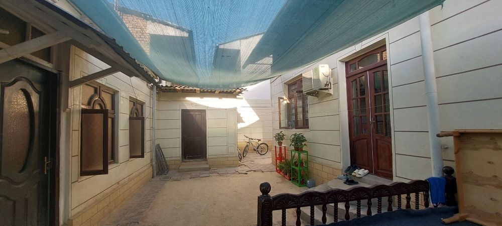 Уй сотилади. Срочно