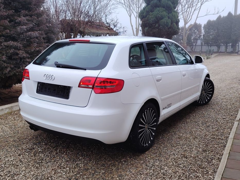 Audi A3 Facelift  1.9 tdi Euro4 an 2009 Navigație Climatronic