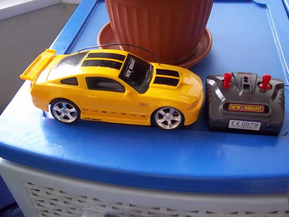 masini teleghidate AUDI Q5 + Mustang