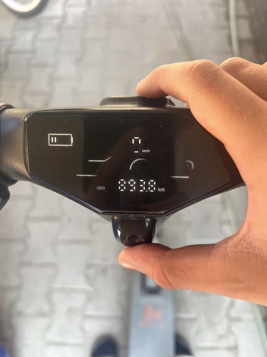 Se vinde trotineta electrica Kukirin S1 pro