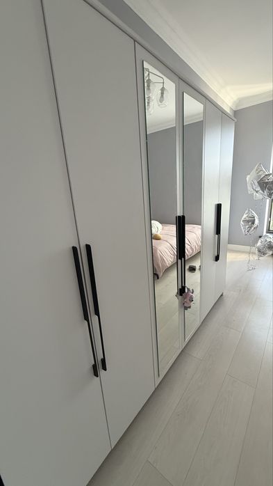 Продается 6 дверный шкаф 240х205х50