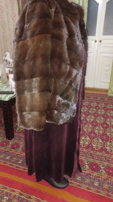 Женская Норковая шуба продаёться