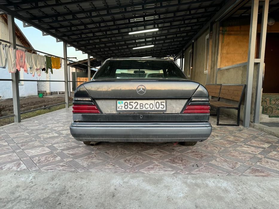 Мерседес е 230 мерс