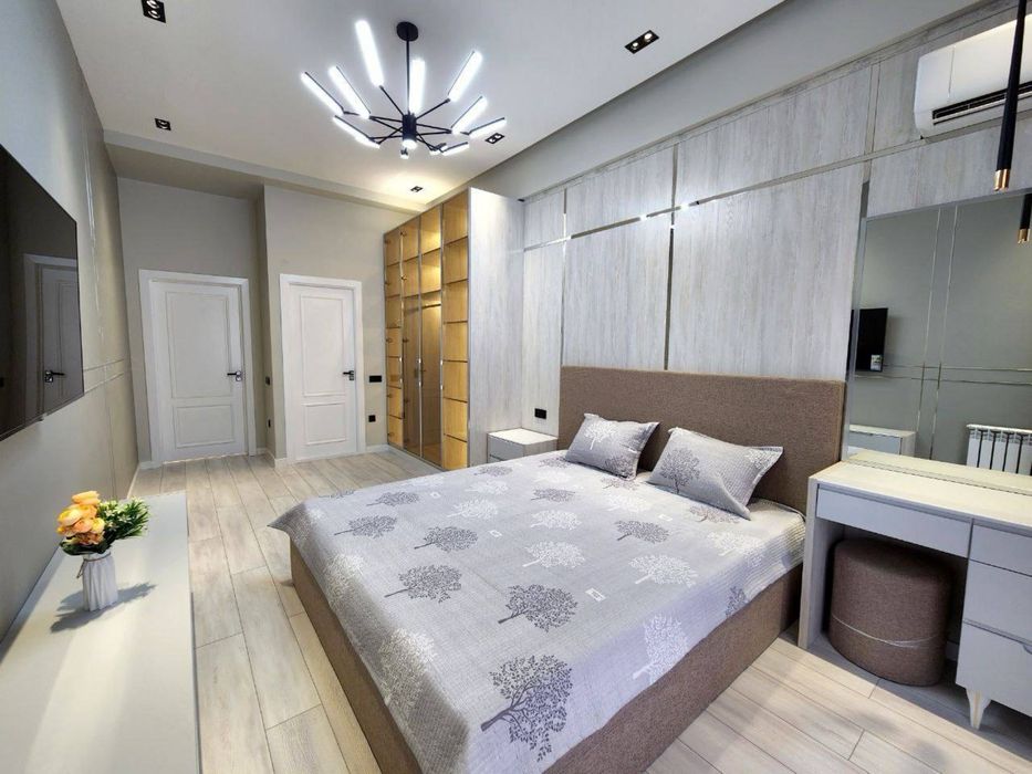 Стильная 3х комнатная квартира в центре города! Госпитальный, Мирабад