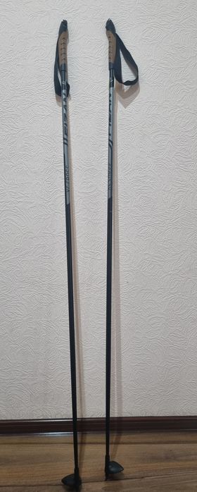 Продаю комплект лыж "Fischer RIDGE CROWN" с палками и чехлом"Salomon"