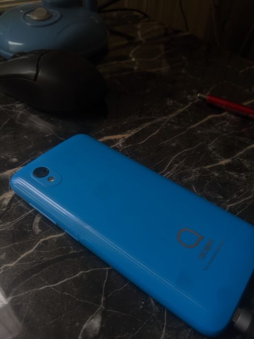 Продавам Alcatel 1