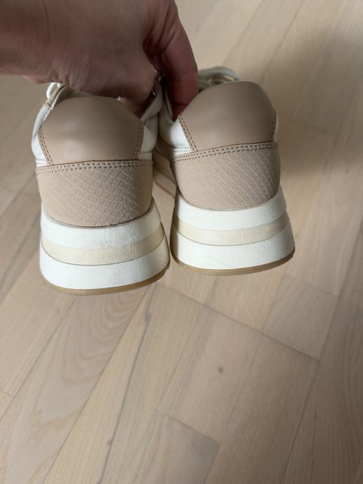 Маратонки, дамски кецове zara 38 номер