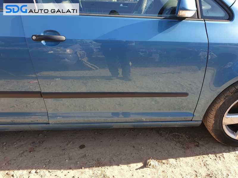 Usa Usi Portiera Portiere Dreapta Fata Dezechipata VW Golf 5 Plus 2004 - 2008