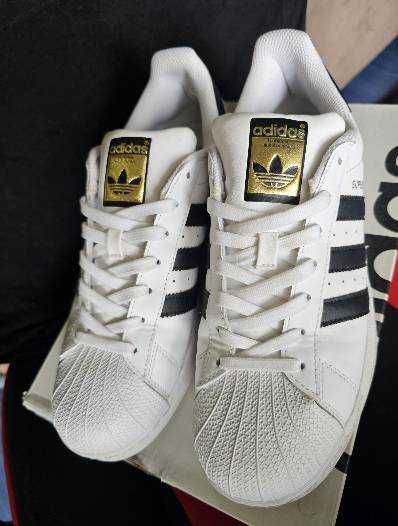 adidas Superstar
