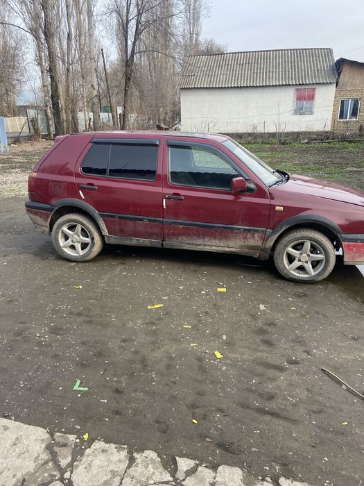 Продаю авто Volksvagen golf 3