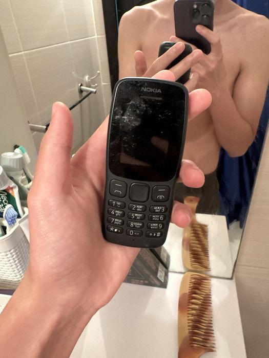 Мобилка Nokia 3310