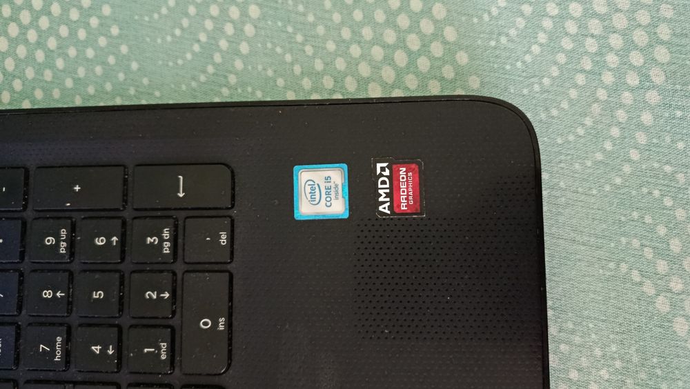 Продам ноутбук Core i5 две видеокарты