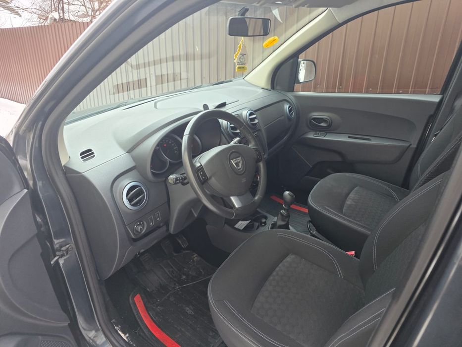 Vând Dacia Lodgy  Stepway 1.5 diesel,  7 locuri