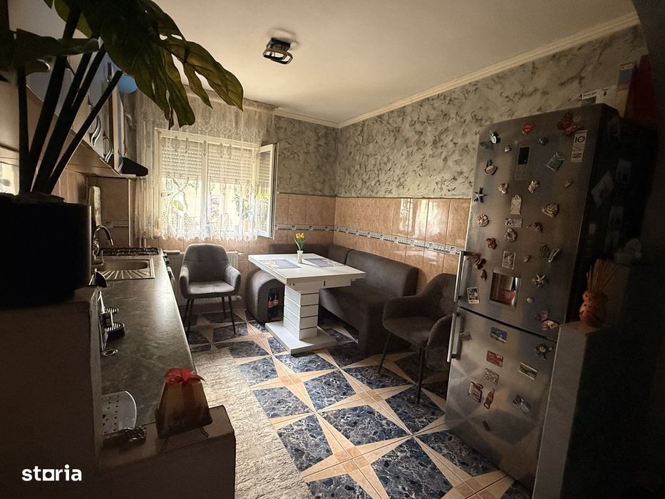 Vând apartament 2 camere tip R