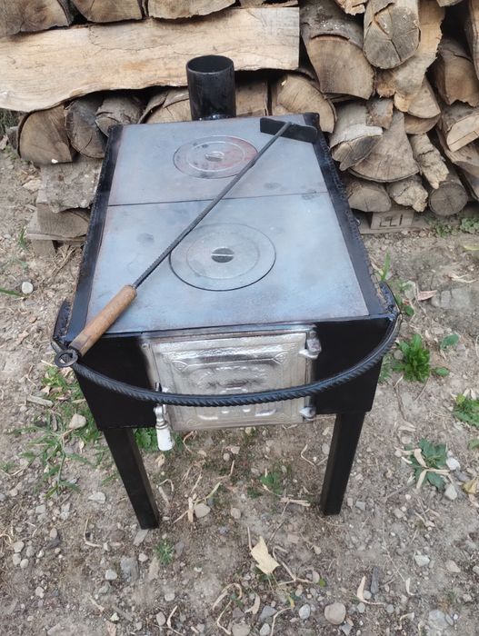 Sobe robuste,plită fontă,dotate cu rotii
