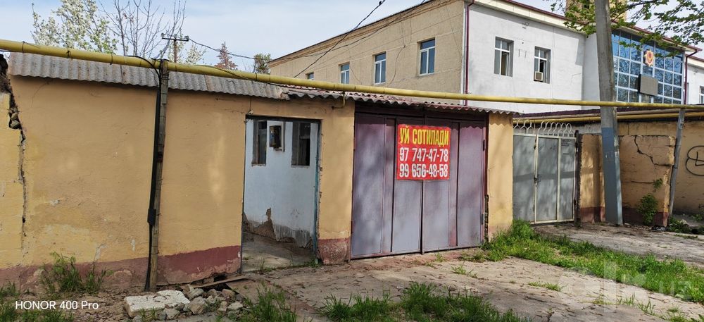 Qibray markazida 4.7 sotixli hovli sotiladi 1 liniya