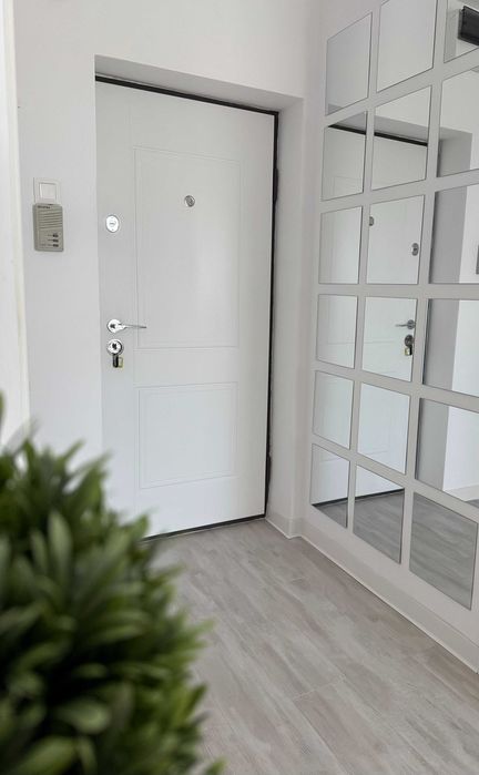 Proprietar inchiriez garsoniera 40 mp metrou Costin georgian