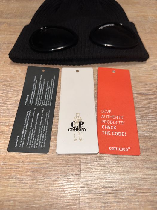 CP Company шапка