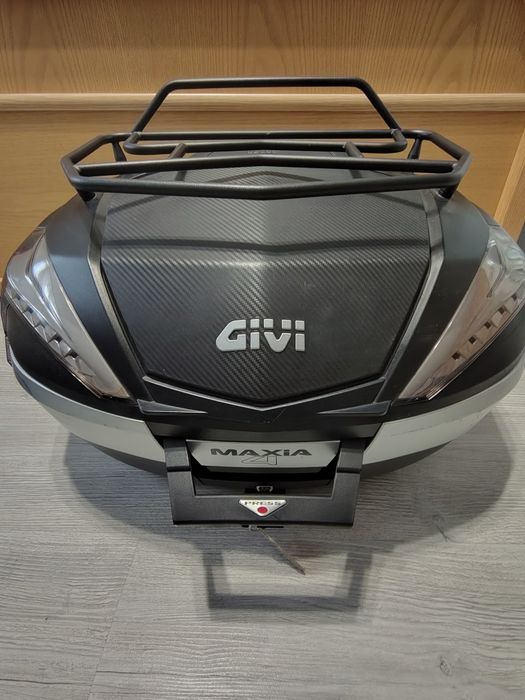 Topcase top case cutie moto Givi Maxia 56
