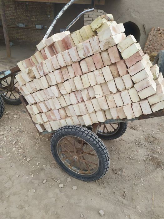 Тахиаташ Кирпич 900 som