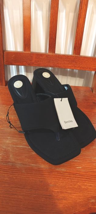 Sandale Bershka măr.39