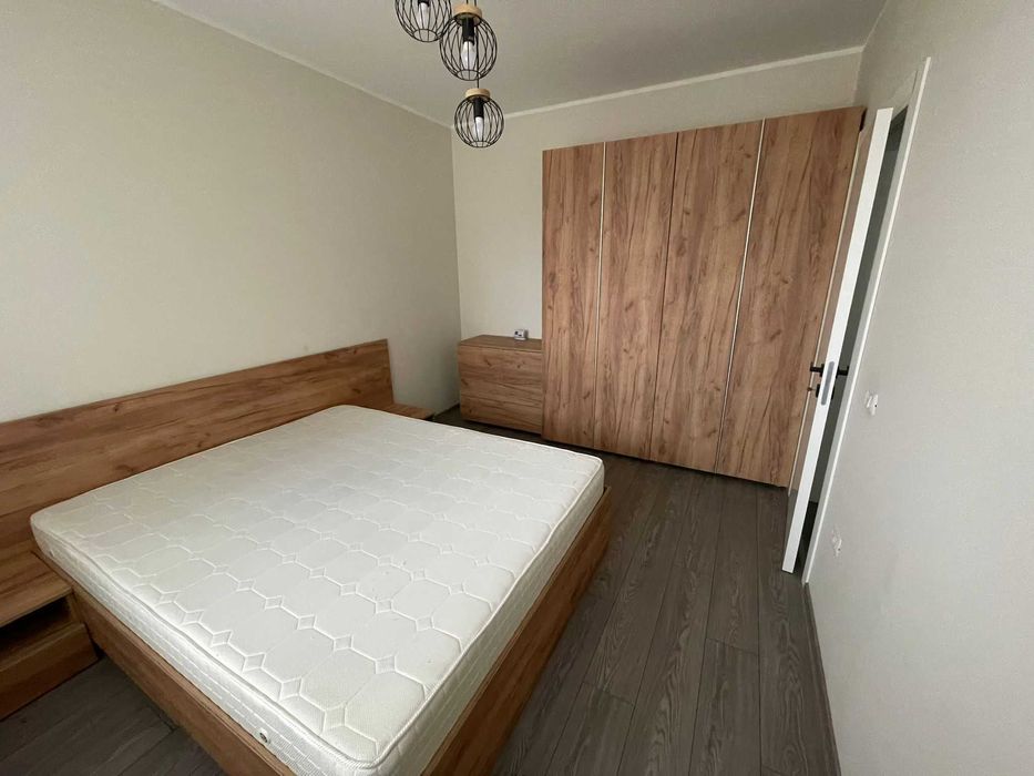 Apartament o camera giroc 320 euro chirie, nou