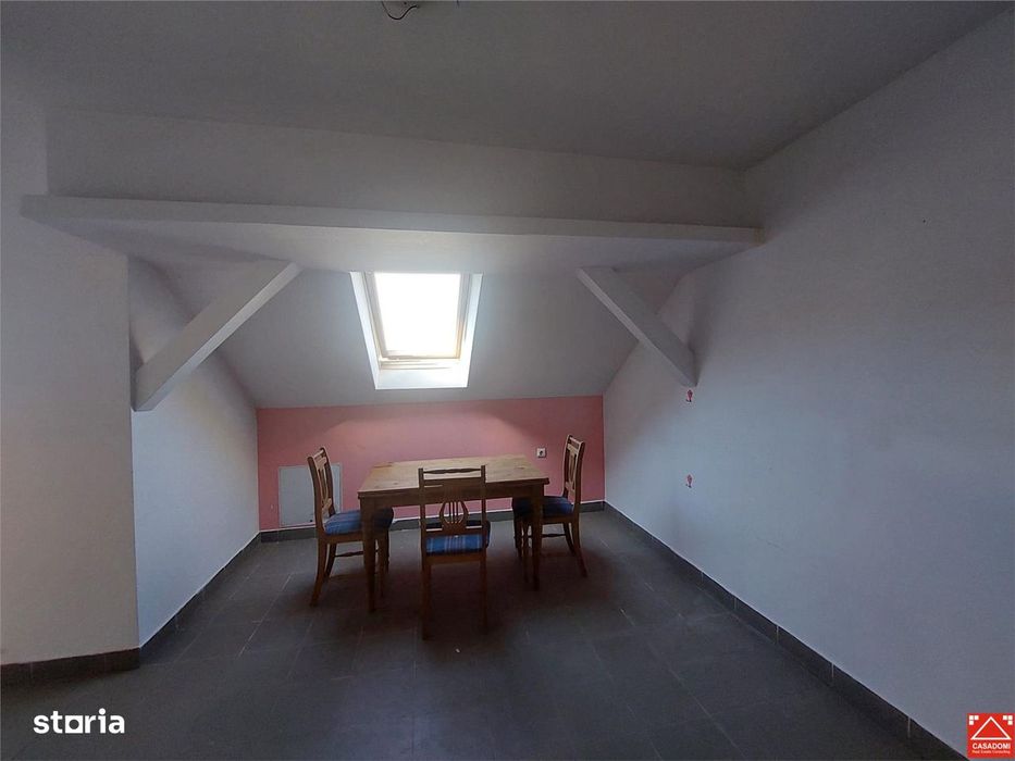 Apartament la mansarda, ultracentral