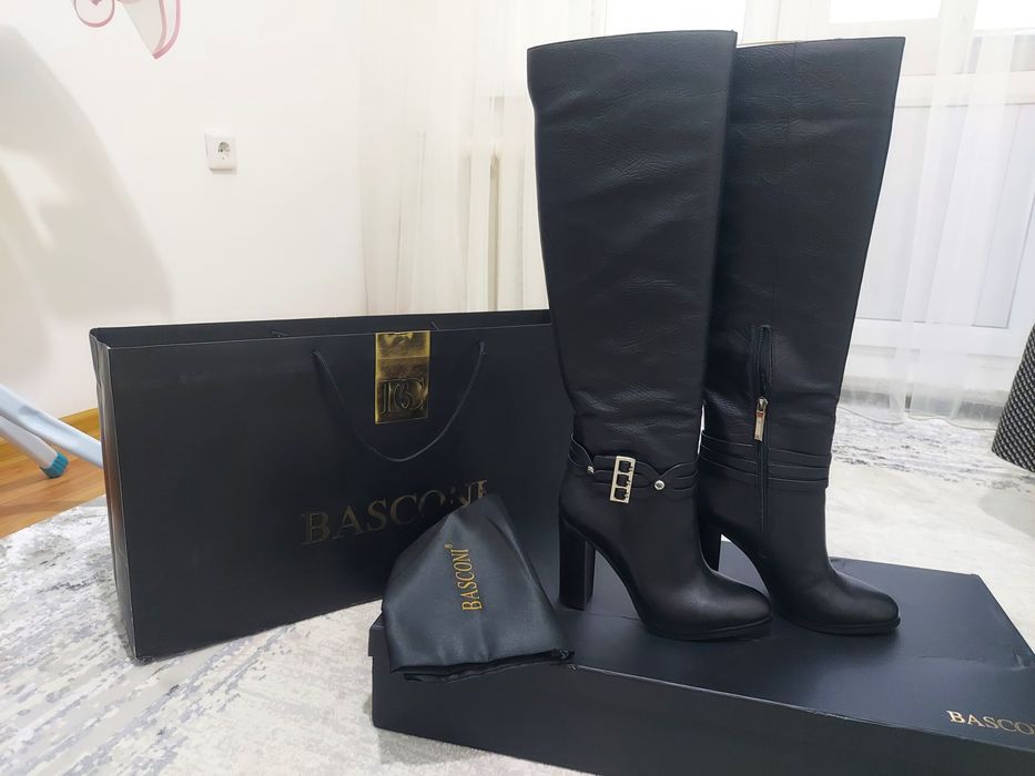 Продаю Сапоги BASCONI