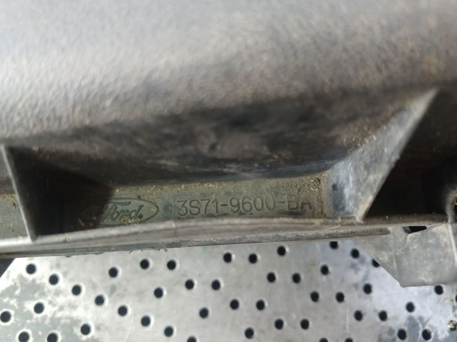 carcasa filtru aer cu debitmetru 2.0 tdci fmba 115 cp ford mondeo mk3  3s71-9600-ba xs7f-12b579-aa