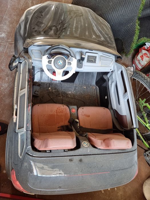 Акумолаторна кола  двуместна