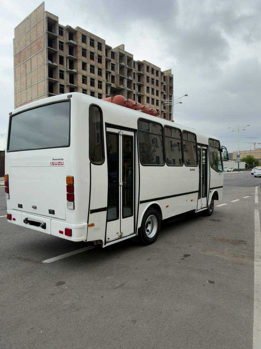 ISUZU SAZ HC40 автобус